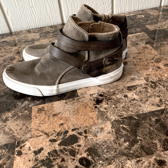 Blowfish Shoes - Blowfish Booties Size 8.5